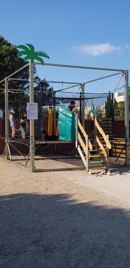 Les Mobilhomes Helvetiques 4 Etoiles Mar Estang Canet En Roussillon 외부 사진
